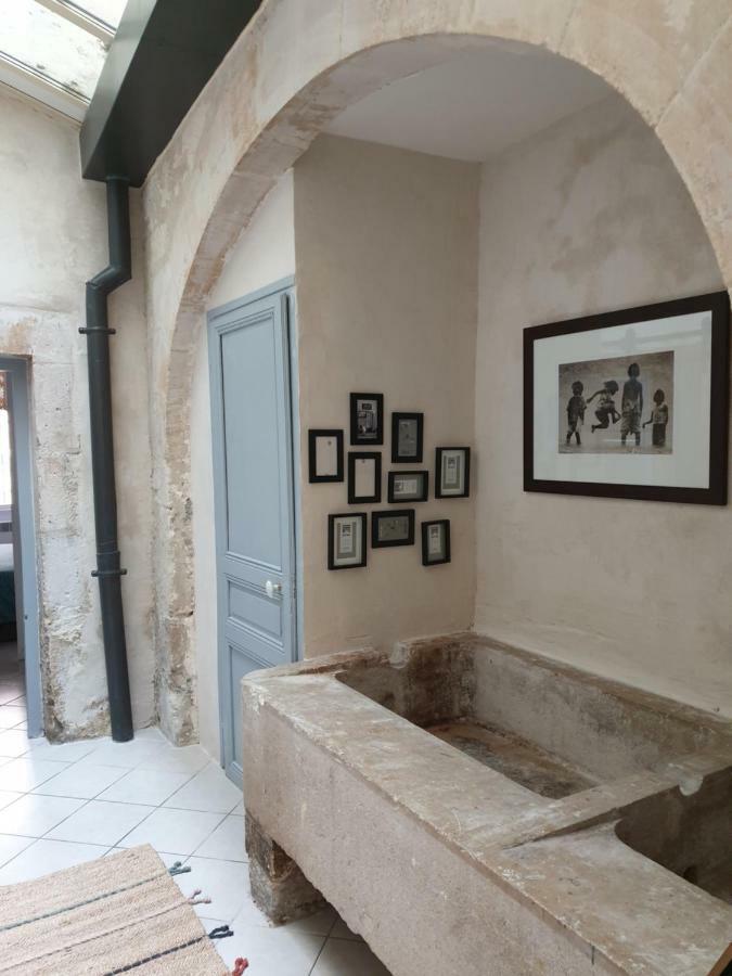 Arles Rental-Cote Forum. Экстерьер фото